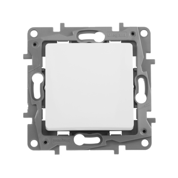 Купить Legrand Etika Белый Выключатель 1-клавишный 10А 672201