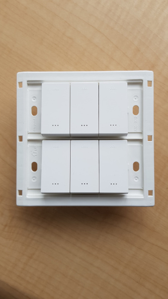 Anam Legrand e-Fren Выключатель 6-кл. с ПОДСВЕТКОЙ, обыкновенный, белый 853014