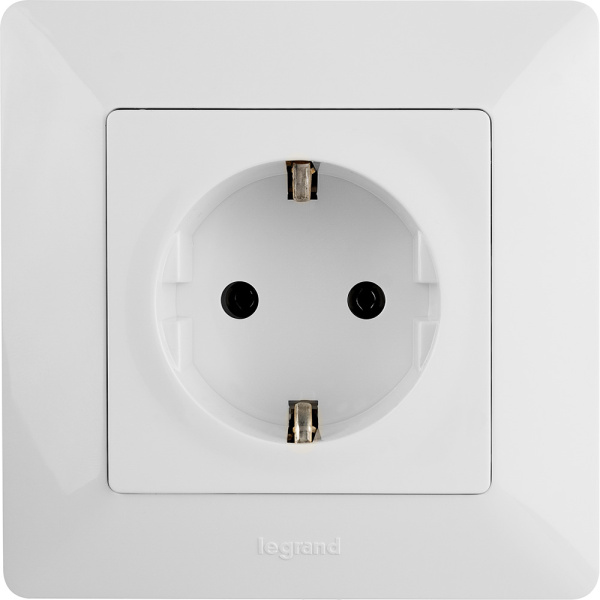 Купить Legrand Valena LIFE DIY Бел Розетка 1-ая с/з, безвинт.зажим 753421