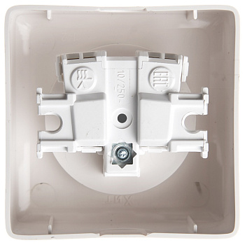 Systeme Electric Wessen ХИТ наруж Бел Розетка б/з со шторками, 16А, 250В