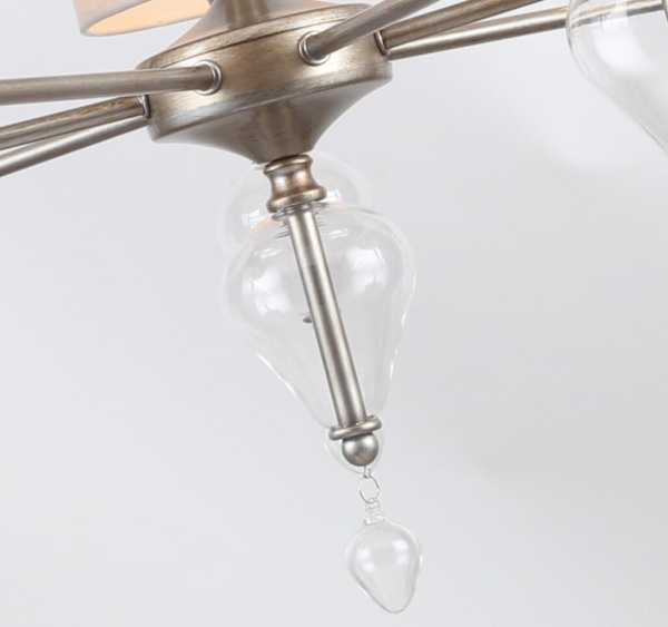 Купить Favourite подвесная люстра каркас цвета античное серебро, плафоны из белой ткани, декоративные элементы из прозрачного выдувного стекла 2554-7P