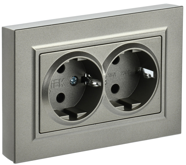 IEK BRITE Шампань Розетка 2-м с/з без защ. штор 16А в сборе РС12-3-БрШ