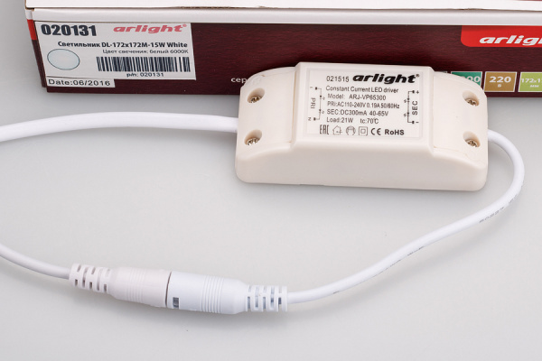 Купить Arlight Светильник DL-172x172M-15W White (IP40 Металл, 3 года) 020131