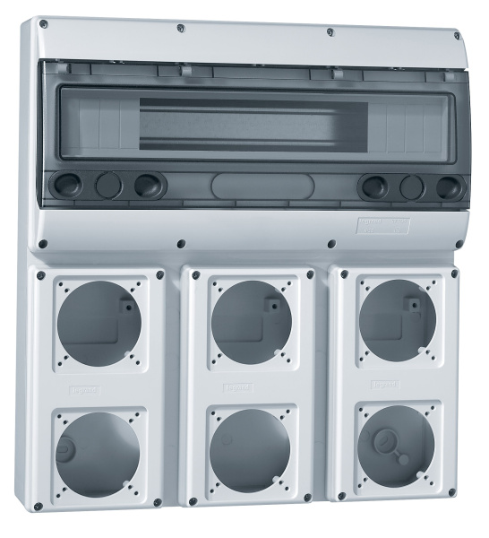 Legrand P17 Осн.щит.18М + 3лиц.пан.6роз.16А 220х125 IP66 057709