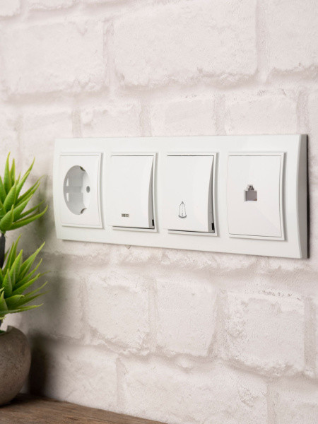 Купить EKF Basic Минск Белый Рамка 4-ая горизонтальная