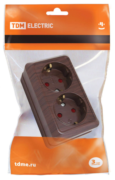 Купить TDM Розетка двойная 2П+З открытой установки с з/ш IP20 16А, бук "Ладога" SQ1801-0040