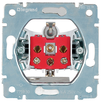 Legrand PRO 21 Мех Розетка 2К+З с мех. блокировкой, винтовые клеммы 775930
