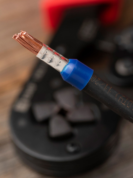 Купить EKF PROxima Наконечник штыревой втулочный изолированный НШвИ 16,0-12 (50шт.)