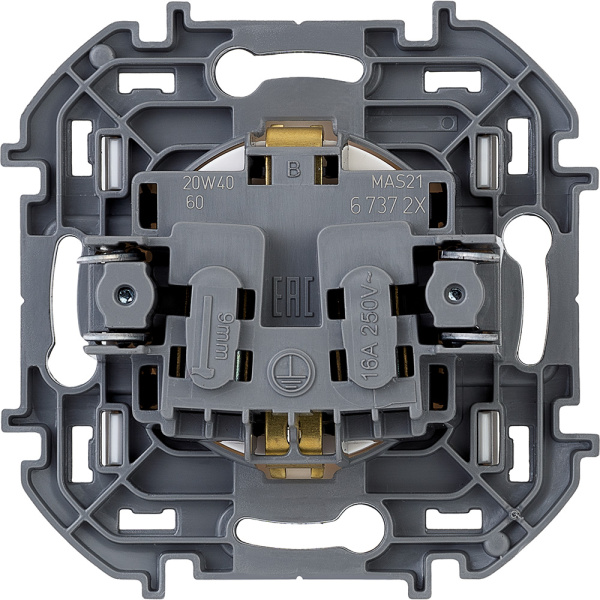 Купить Legrand INSPIRIA Белый Розетка 2К+З - немецкий стандарт - 16 А - 250 В 673720