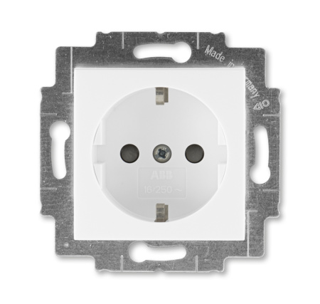 ABB EPJ Levit белый / белый Розетка с заземлением со шторками 2CHH203457A6003