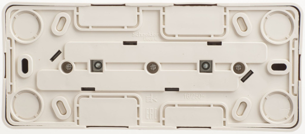 Купить Systeme Electric Этюд наруж Крем Розетка 3-ая с/з без шторок 16А 250B