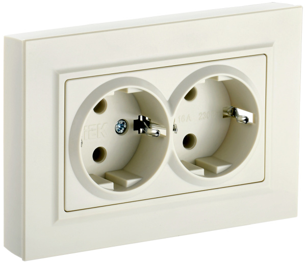 IEK BRITE Бежевый Розетка 2-м с/ с защ штор 16А в сборе РСш12-3-БрКр