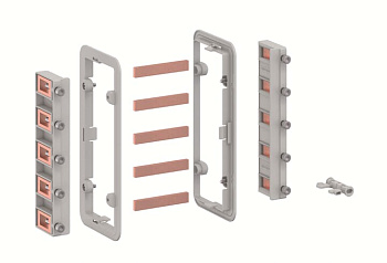 ABB Разъем шинопровода CZC4 для соединения медных шин 12х5 мм (250А) между двумя шкафами, с изолирующей рамой для шкафов ComfortLine A. 2CPX052466R9999