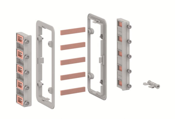 ABB Разъем шинопровода CZC4 для соединения медных шин 12х5 мм (250А) между двумя шкафами, с изолирующей рамой для шкафов ComfortLine A. 2CPX052466R9999