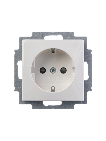 Купить ABB BJB Basic 55 Бел Розетка с/з с защитными шторками 2CKA002013A5278