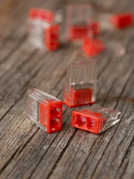 Купить EKF PROxima Строительно-монтажная клемма СМК 2273-242 (с пастой) 2 отверстия 0,5-2.5мм2 (100шт.)