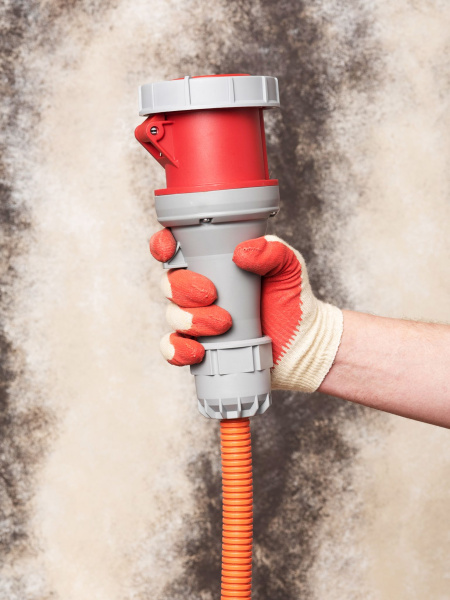 Купить EKF PROxima Розетка переносная 2452 3Р+РЕ+N 125А 380В IP67