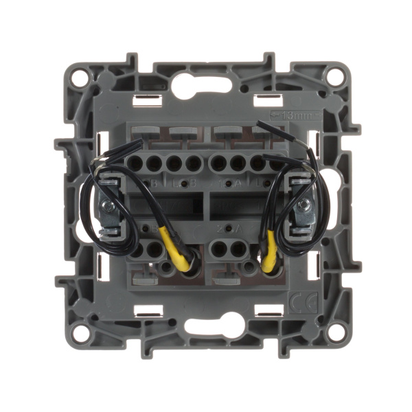 Купить Legrand Etika Белый Переключатель 2-клавишный с подсветкой, 10А, Автоматические клеммы 672216