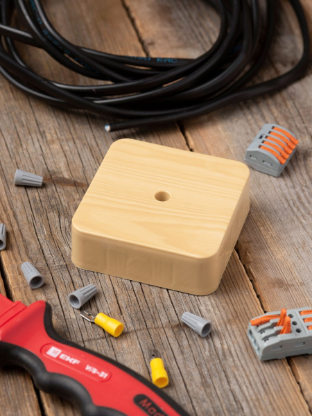 Купить EKF PROxima Коробка разветвительная KMP-030-030 (75х75х26) светлое дерево