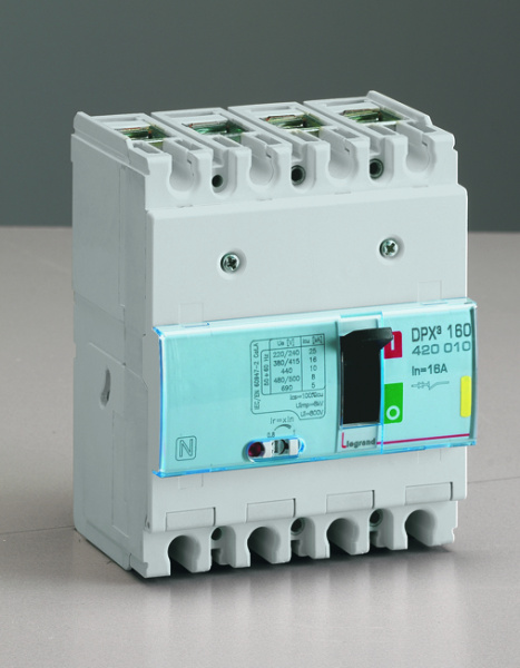 Купить Legrand DPX3 160 Автоматический выключатель 4P 16А 16kA 420010
