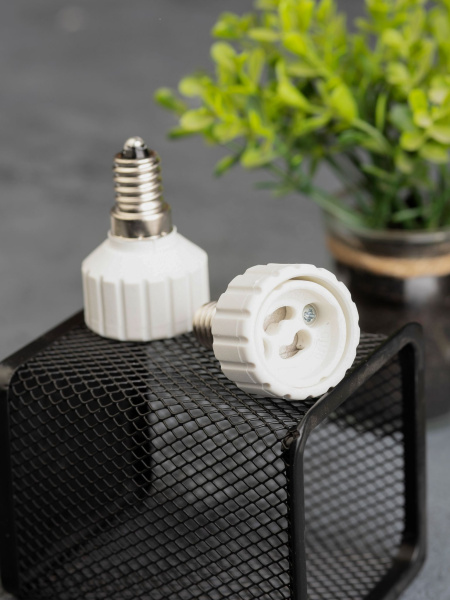 Купить EKF PROxima Переходник E14-GU10 бел. AD-E14-GU10-w