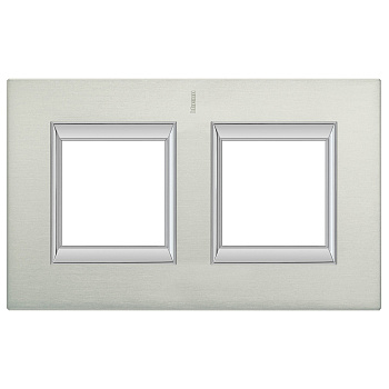 BT Axolute Алюминий Рамка 2+2 мод прямоугольная (надпись вертикально) HA4802/2XC