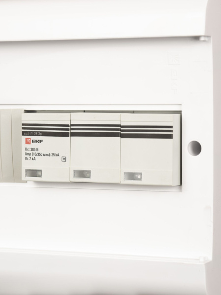 Купить EKF PROxima Устройство защиты от импульсных перенапряжений Тип 1 Iimp 25kA (10/350?s) 3P spd-t1-25-3p