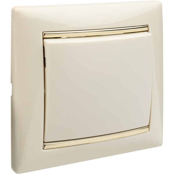 Купить Legrand Valena Крем/Золото Рамка 1-ая 774151