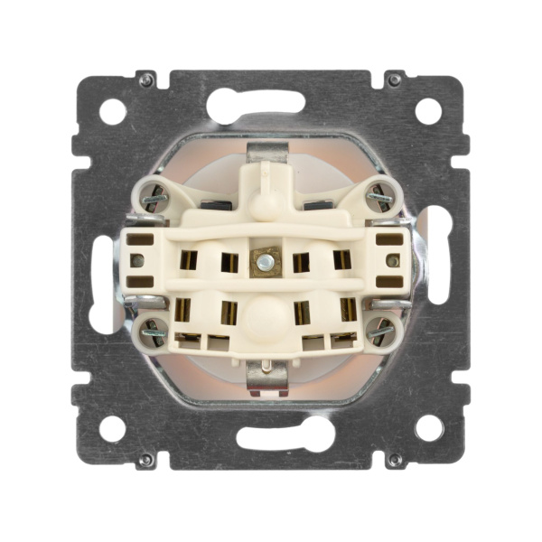 Купить Legrand Valena Бел Розетка 1-ая с/з с защитными шторками 774421