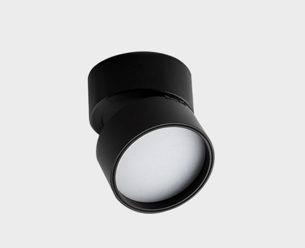 ITALLINE M03-007 black 3000K светильник  потолочный, шт