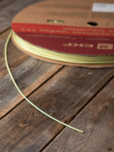 Купить EKF PROxima Термоусаживаемая трубка ТУТ нг 3/1,5 жел-зел рулон