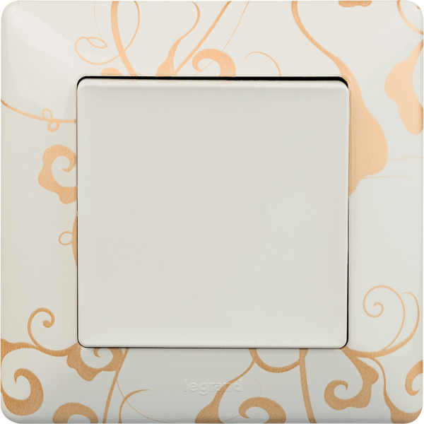 Купить Legrand Valena LIFE DIY Бел Выключатель 1-клавишный 10А 250В 752401