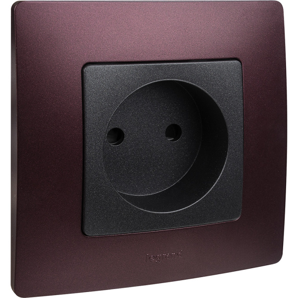 Купить Legrand Etika Антрацит Розетка б/з со шторками, винт. клем. 672634