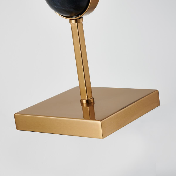 Купить Favourite 2822-1T Diva Настольный светильник L210*W210*H420, 1*E27*60W, excluded