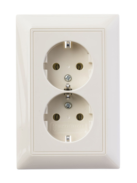 Купить ABB BJB Basic 55 Беж Розетка 2-ая с/з моноблок 2CKA002014A1463