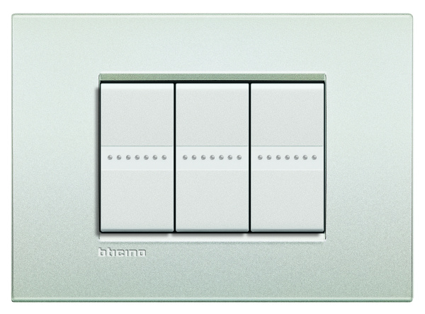 Купить BT LL Белый жемчуг Рамка AIR 3 мод LNC4803PR