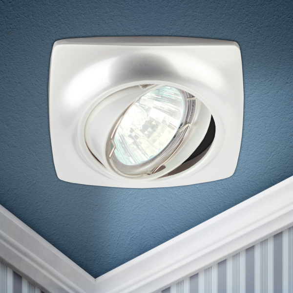 ЭРА KL63A PS Перламутровое серебро Светильник литой поворотный MR16,12V/220V, 50W Б0021523