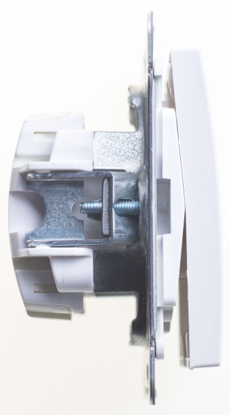 Купить Systeme Electric Wessen 59 Бел Выключатель 3-клавишный 10АХ