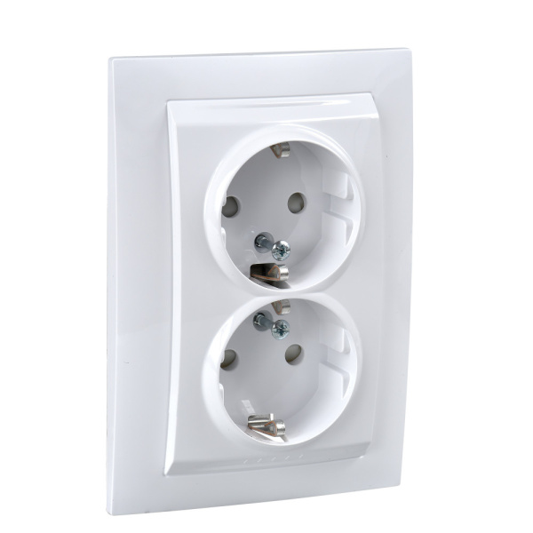 SE Unica Белый Розетка 2-ая с/з с защитными шторками винт. зажим, литая MGU23.067.18D