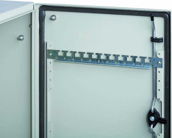 Купить SE Sarel Рейка дверная 600мм NSYTFPCRN6