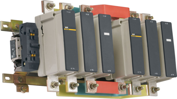 IEK Контактор КТИ-76303 реверс 630А 400В/АС3