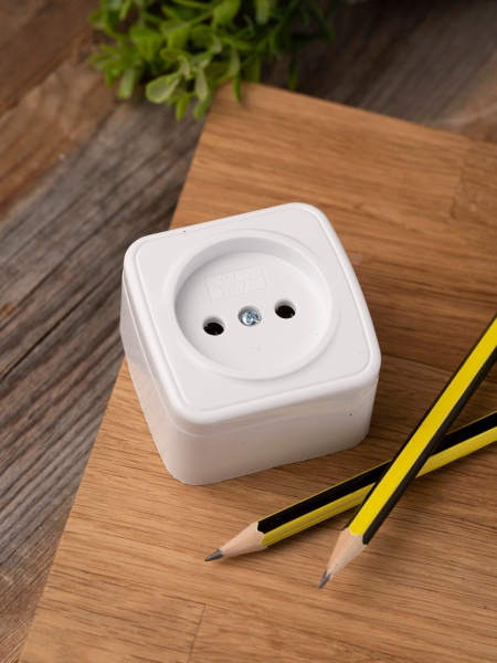 Купить EKF Basic Минск Белый Розетка б/з, 10А, ОП