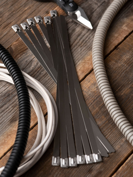 Купить EKF PROxima Хомут AISI 304 из нержавеющей стали, 7.9x200 (100 шт.) FlexLock plc-fl-tss-304-7.9x200