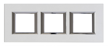 BT Axolute Жемчужное Серебро Рамка 2+2+2 мод прямоугольная (надпись горизонтально) HA4802M3HSAN