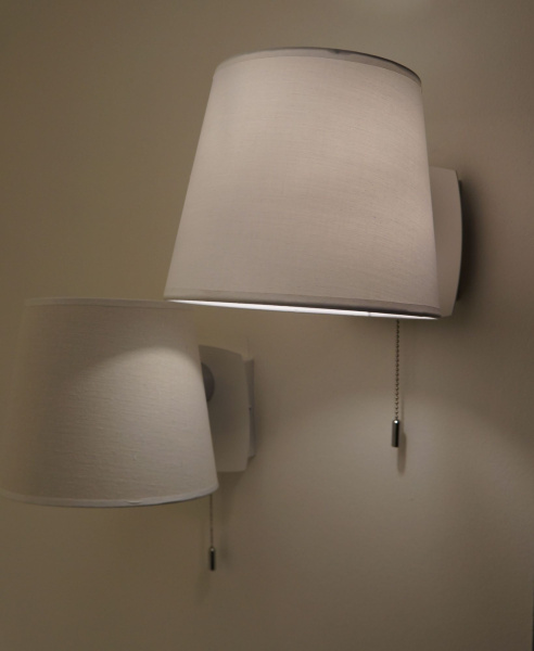 Купить Maytoni Modern Bergamo Белый и Хром Бра 1xE27 60W MOD617WL-01W