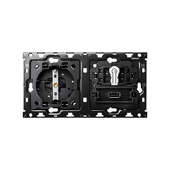 Simon 100 Кит 2 поста механизм 1 розетка Schuko + 1 з/у USB SC 2.1A + 1 переключатель (проходной) + суппорт 10010206-039