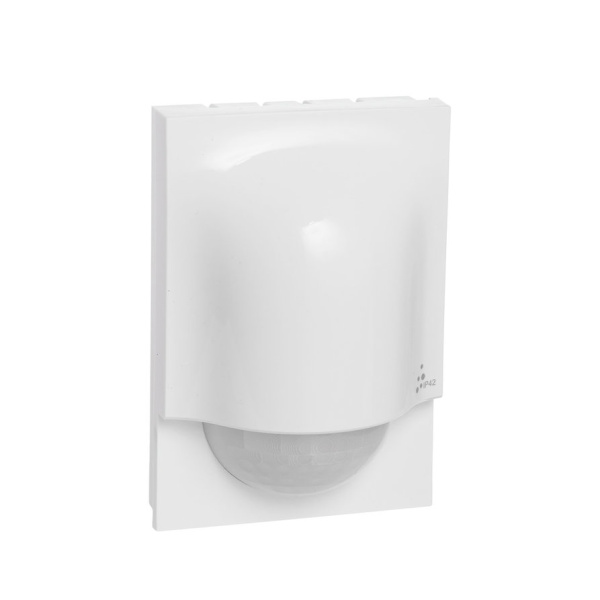 Купить Legrand Lighting Management Датчик движения PIR настенный 140°, блистер 048945