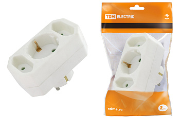 TDM Блок на 3 гнезда: 1x2П+3 16 А + 2х2П 2,5 А под плоскую вилку 250 B белый SQ1806-0201