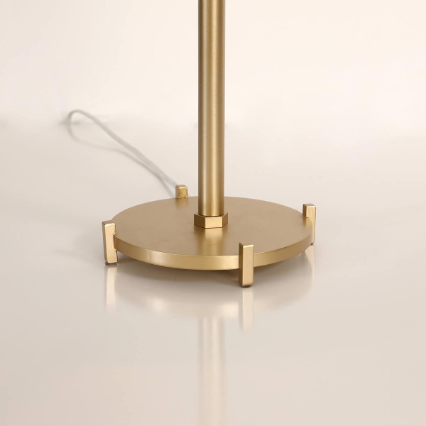 Купить Favourite Classic настольный светильник D270*H570 2634-1T