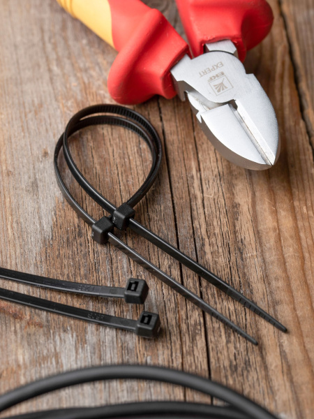 Купить EKF PROxima Хомут P6.6 стандартный (ч), 3.6x150 (100шт) FlexLock